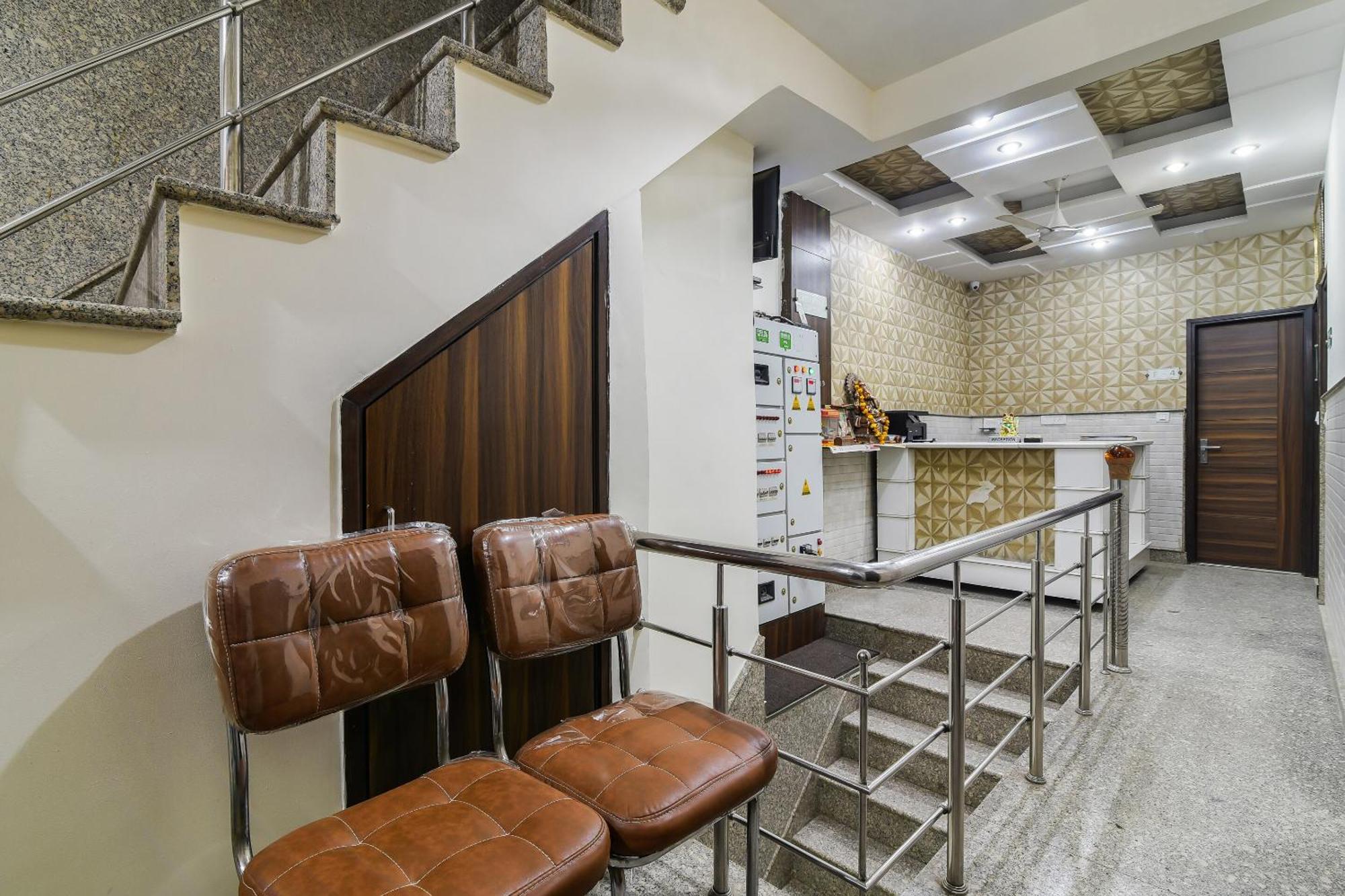 Oyo 66745 Le Orange Hotel 3*
