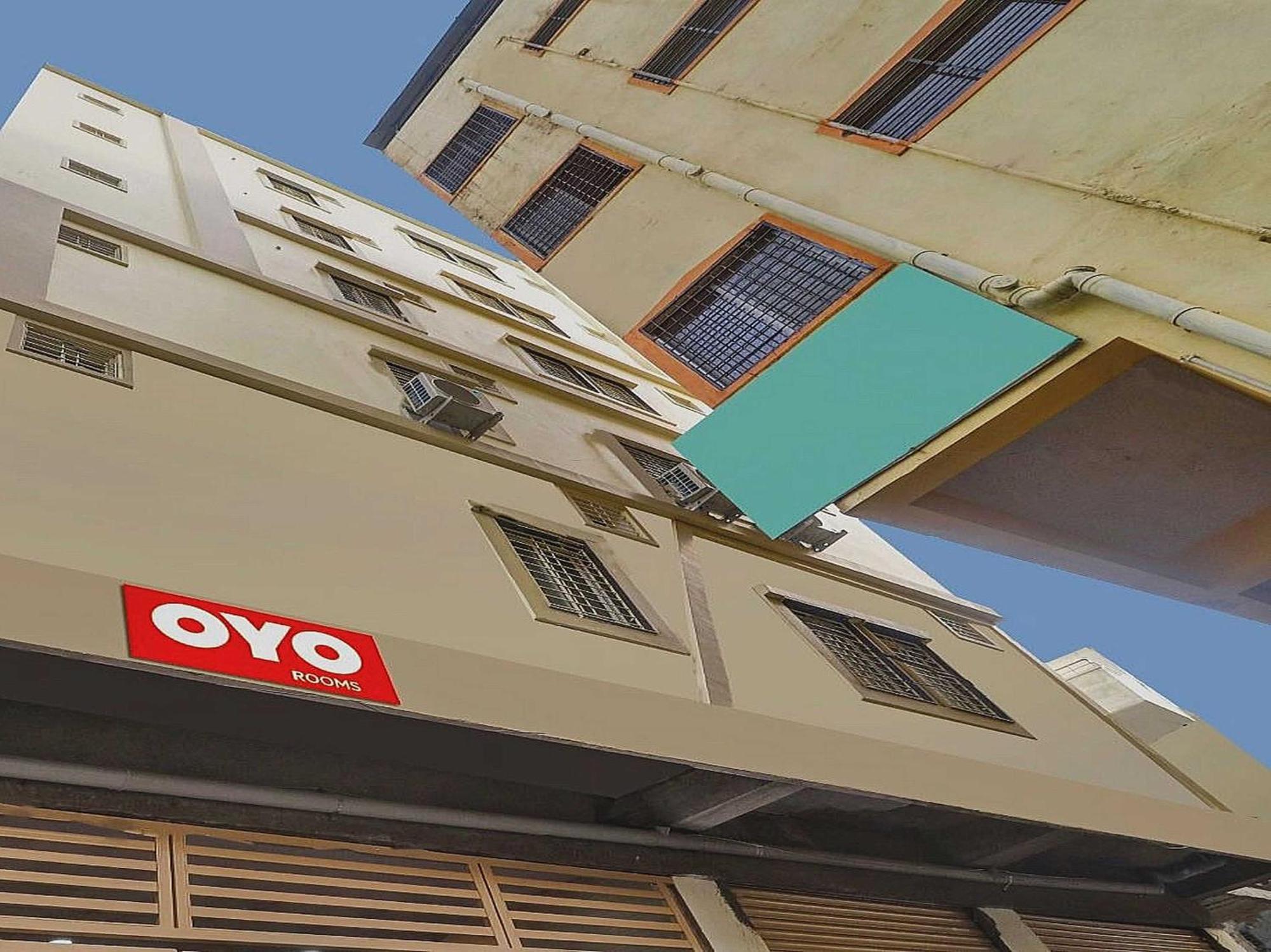 Oyo 66745 Le Orange Hotel 3*