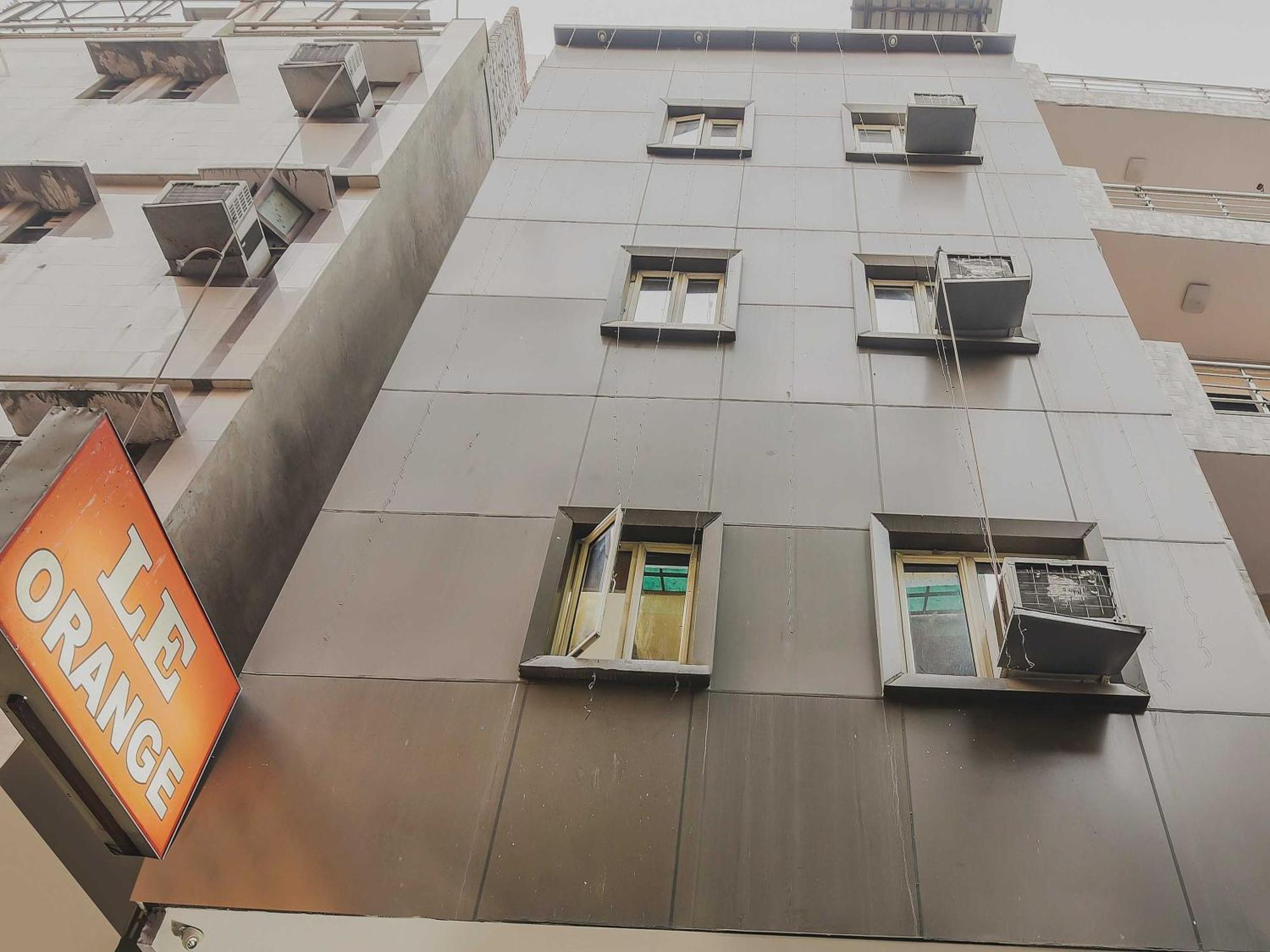 Oyo 66745 Le Orange 3* New Delhi